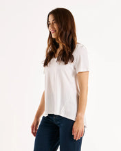 Load image into Gallery viewer, Betty Basics Luella Tee BB1032 (White)
