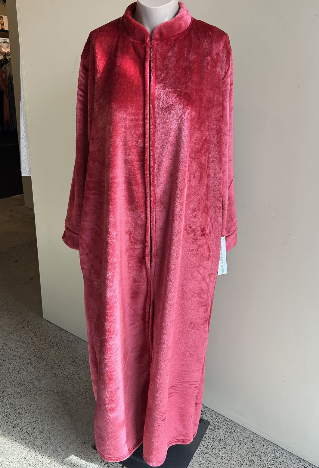 Essence Plush Fleece Zip Through Front Robe 680RZ (Ruby)