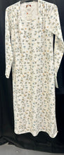 Load image into Gallery viewer, Essence 694NGA Autumn Nightie
